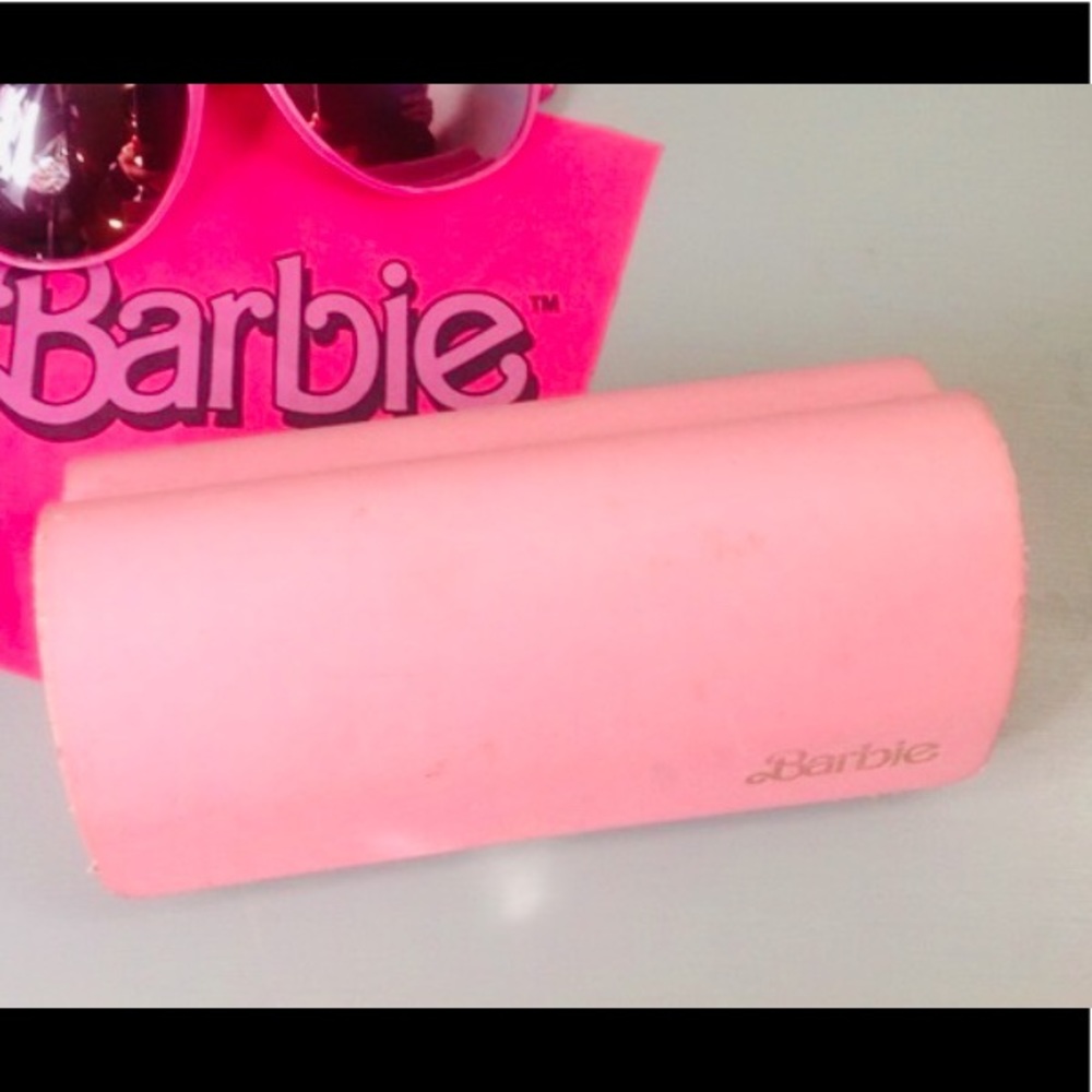 Wildfox Barbie Case and Cloth NOT FOR SALE...